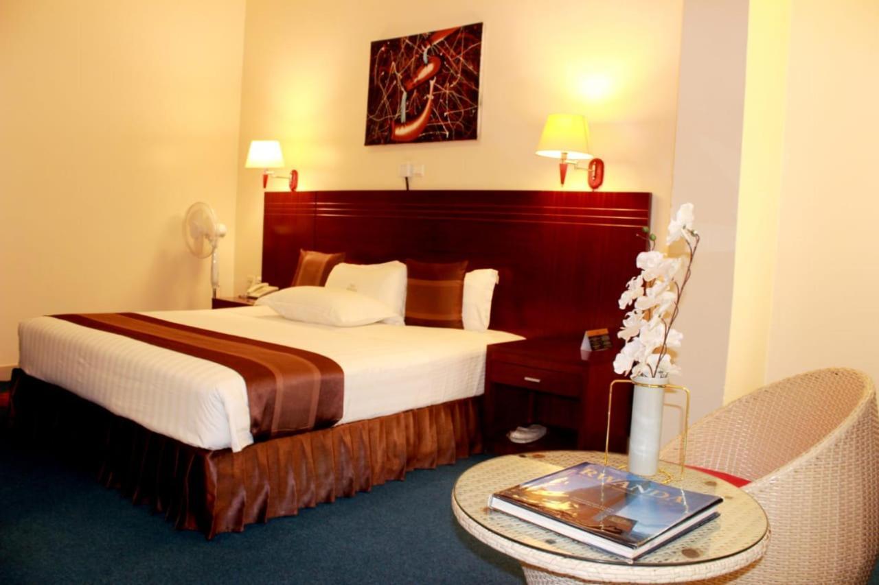 Nobleza Hotel キガリ エクステリア 写真
